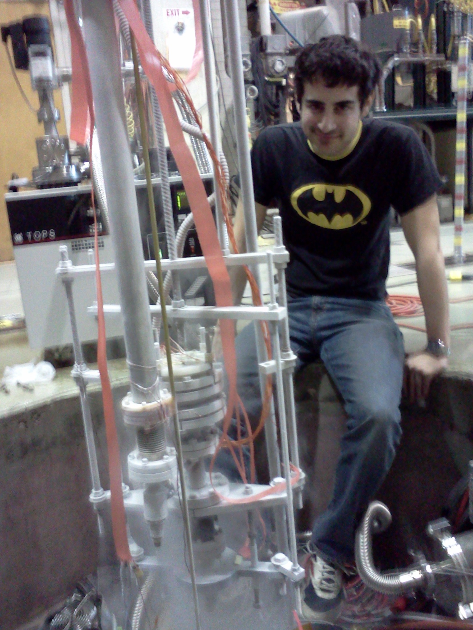 Supeconducting RF cavity testing
